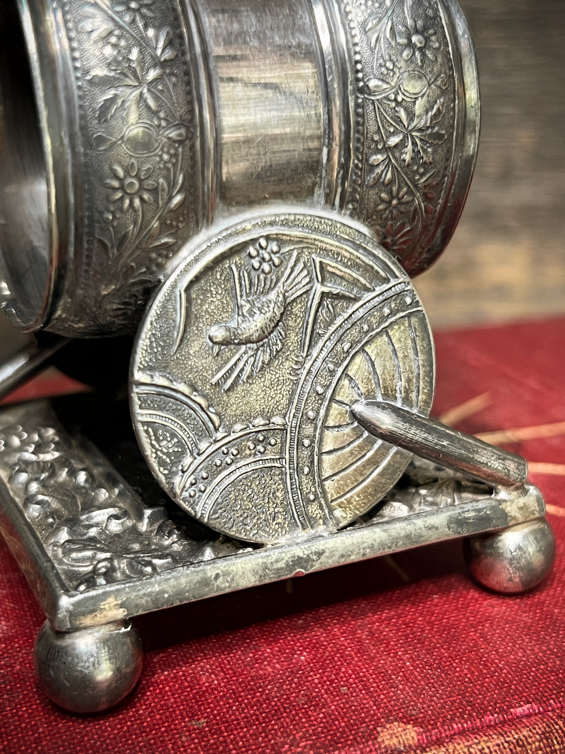 Wonderful Late Victorian Silver Plate Napkin Ring w/ Asian Fan Theme